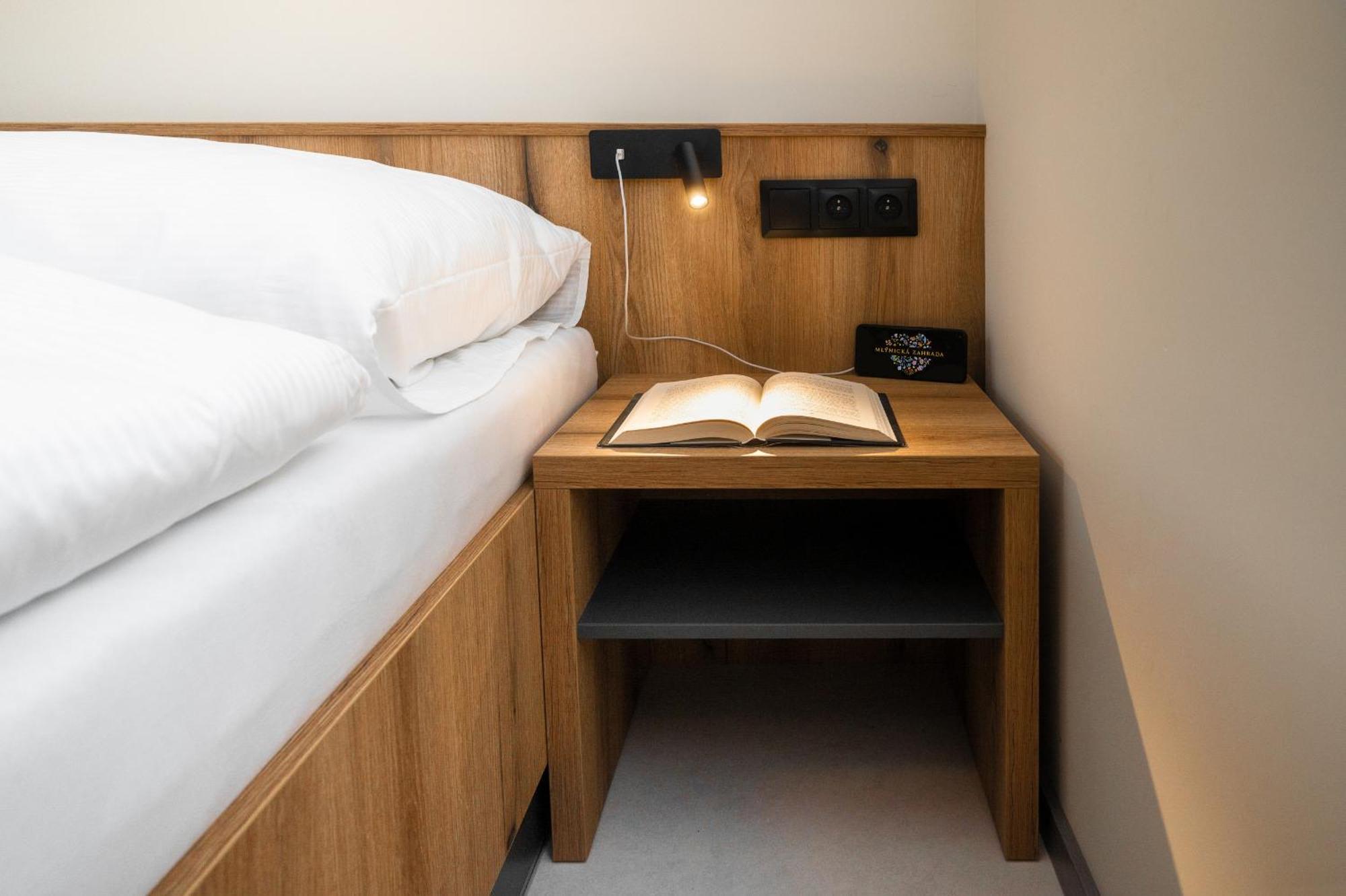 Mlynicka Zahrada Hotel Červená Voda Bagian luar foto
